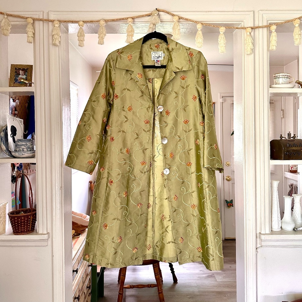 VINTAGE SILK  EMBROIDERED DUSTER